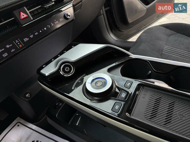 Черный Киа EV6, объемом двигателя 0 л и пробегом 54 тыс. км за 23999 $, фото 39 на Automoto.ua