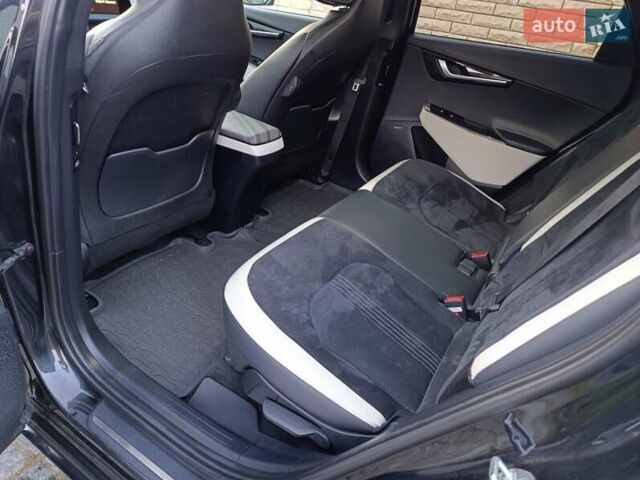 Черный Киа EV6, объемом двигателя 0 л и пробегом 191 тыс. км за 22750 $, фото 3 на Automoto.ua