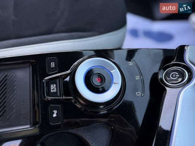 Черный Киа EV6, объемом двигателя 0 л и пробегом 94 тыс. км за 26300 $, фото 49 на Automoto.ua