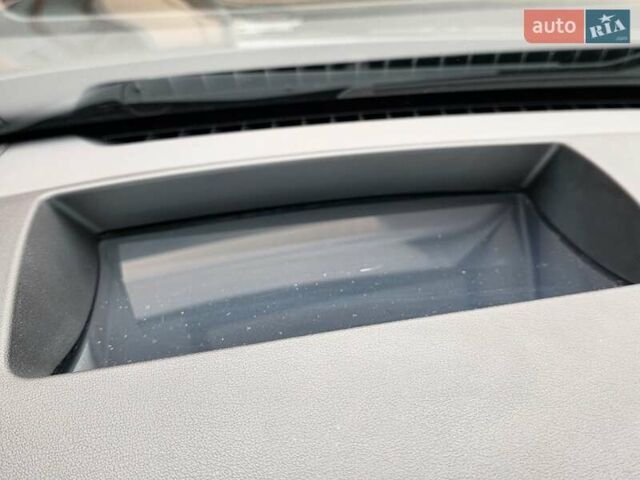 Черный Киа EV6, объемом двигателя 0 л и пробегом 49 тыс. км за 28900 $, фото 25 на Automoto.ua