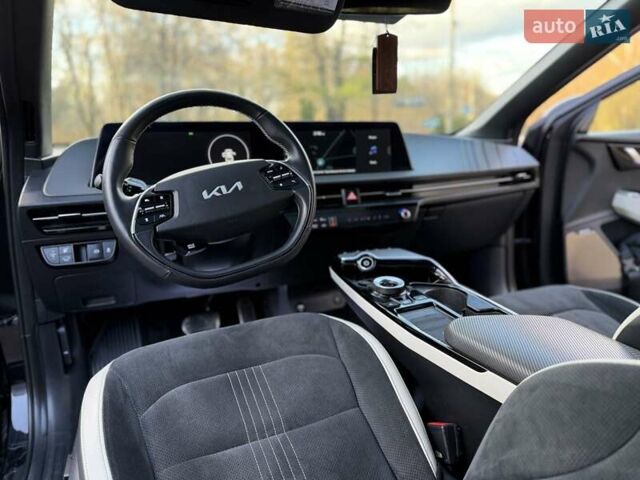 Черный Киа EV6, объемом двигателя 0 л и пробегом 83 тыс. км за 27200 $, фото 76 на Automoto.ua