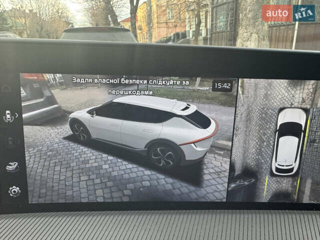 Черный Киа EV6, объемом двигателя 0 л и пробегом 80 тыс. км за 29500 $, фото 37 на Automoto.ua