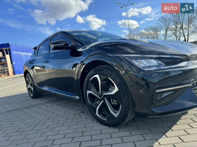 Чорний Кіа EV6, об'ємом двигуна 0 л та пробігом 30 тис. км за 29000 $, фото 2 на Automoto.ua