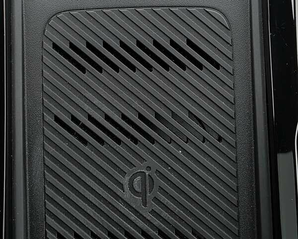 Черный Киа EV6, объемом двигателя 0 л и пробегом 49 тыс. км за 28900 $, фото 28 на Automoto.ua