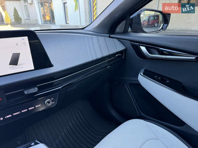 Чорний Кіа EV6, об'ємом двигуна 0 л та пробігом 30 тис. км за 29000 $, фото 29 на Automoto.ua