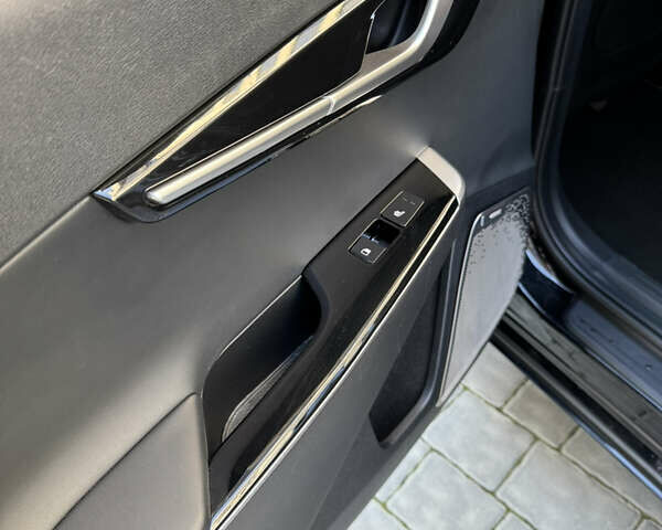 Чорний Кіа EV6, об'ємом двигуна 0 л та пробігом 89 тис. км за 24800 $, фото 5 на Automoto.ua