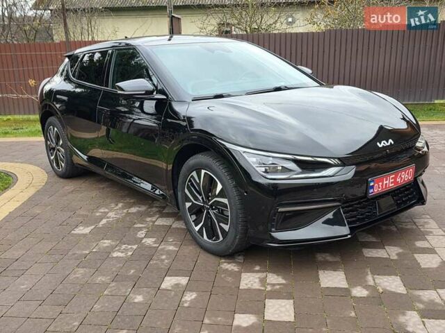 Черный Киа EV6, объемом двигателя 0 л и пробегом 49 тыс. км за 28900 $, фото 4 на Automoto.ua