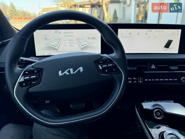 Чорний Кіа EV6, об'ємом двигуна 0 л та пробігом 30 тис. км за 29000 $, фото 26 на Automoto.ua