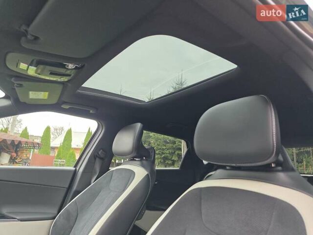 Черный Киа EV6, объемом двигателя 0 л и пробегом 49 тыс. км за 28900 $, фото 23 на Automoto.ua