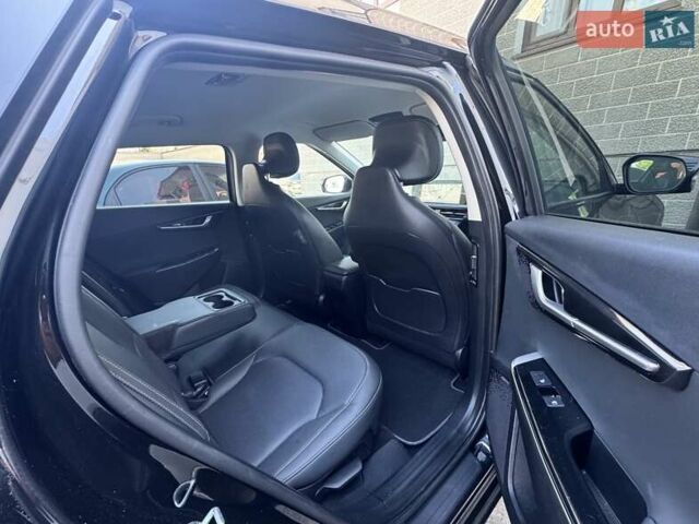 Черный Киа EV6, объемом двигателя 0 л и пробегом 95 тыс. км за 23900 $, фото 16 на Automoto.ua