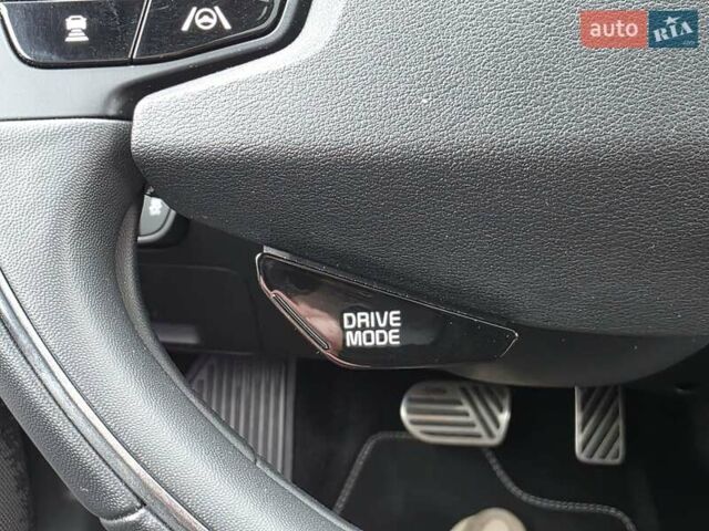 Черный Киа EV6, объемом двигателя 0 л и пробегом 49 тыс. км за 28900 $, фото 31 на Automoto.ua