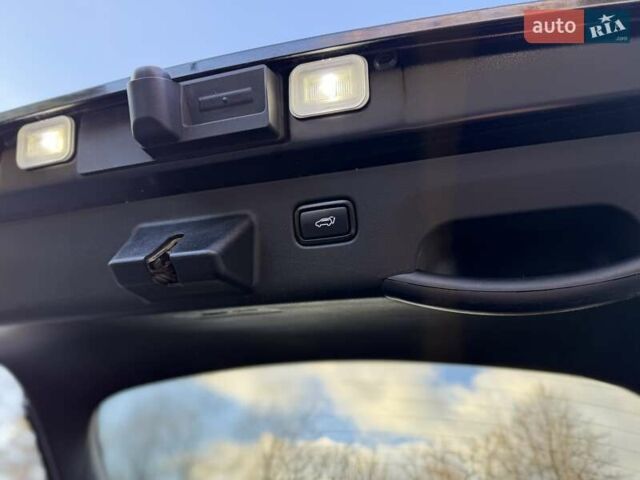 Черный Киа EV6, объемом двигателя 0 л и пробегом 94 тыс. км за 26300 $, фото 40 на Automoto.ua