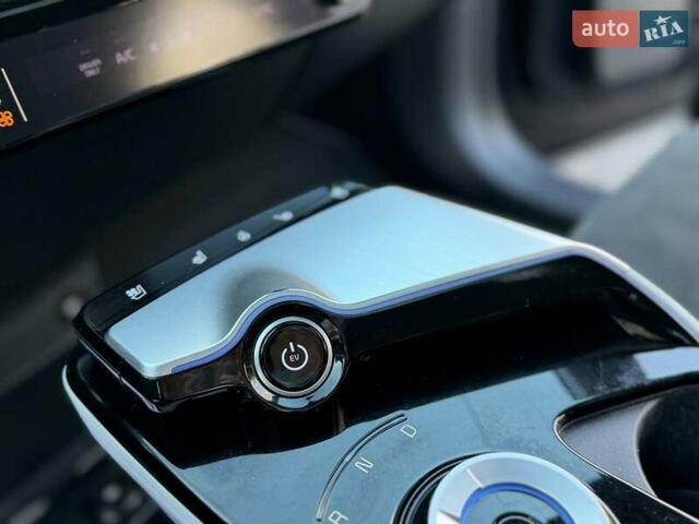 Черный Киа EV6, объемом двигателя 0 л и пробегом 94 тыс. км за 26300 $, фото 59 на Automoto.ua