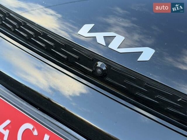 Черный Киа EV6, объемом двигателя 0 л и пробегом 94 тыс. км за 26300 $, фото 11 на Automoto.ua