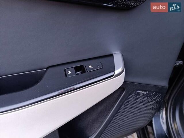 Черный Киа EV6, объемом двигателя 0 л и пробегом 191 тыс. км за 22750 $, фото 2 на Automoto.ua
