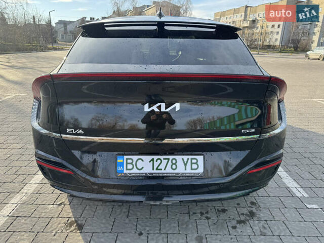 Чорний Кіа EV6, об'ємом двигуна 0 л та пробігом 77 тис. км за 29999 $, фото 12 на Automoto.ua