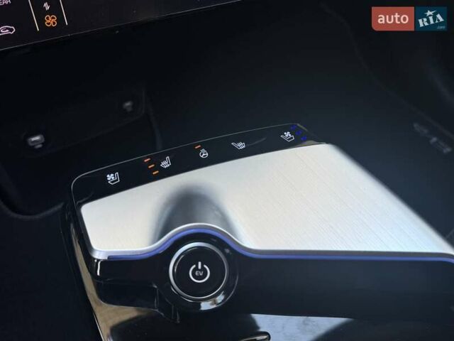 Черный Киа EV6, объемом двигателя 0 л и пробегом 95 тыс. км за 23900 $, фото 10 на Automoto.ua