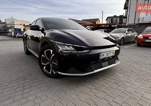 Черный Киа EV6, объемом двигателя 0 л и пробегом 30 тыс. км за 21900 $, фото 5 на Automoto.ua
