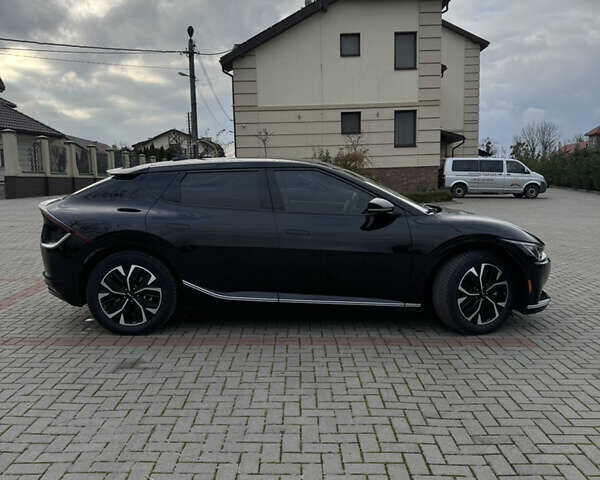 Черный Киа EV6, объемом двигателя 0 л и пробегом 78 тыс. км за 26500 $, фото 7 на Automoto.ua