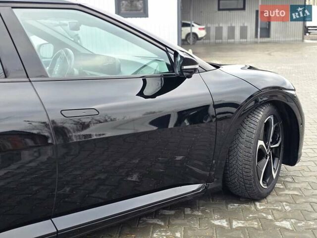Черный Киа EV6, объемом двигателя 0 л и пробегом 55 тыс. км за 25500 $, фото 42 на Automoto.ua