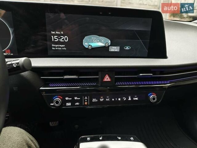 Черный Киа EV6, объемом двигателя 0 л и пробегом 47 тыс. км за 25800 $, фото 3 на Automoto.ua