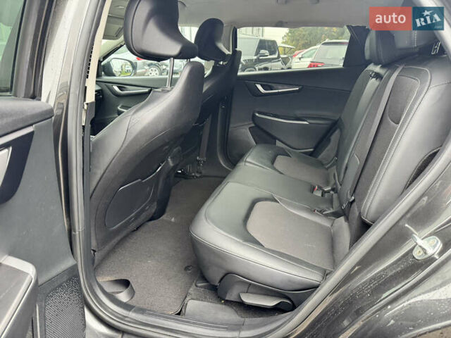 Черный Киа EV6, объемом двигателя 0 л и пробегом 123 тыс. км за 18900 $, фото 31 на Automoto.ua