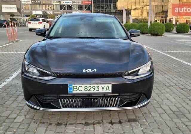 Черный Киа EV6, объемом двигателя 0 л и пробегом 51 тыс. км за 27200 $, фото 7 на Automoto.ua