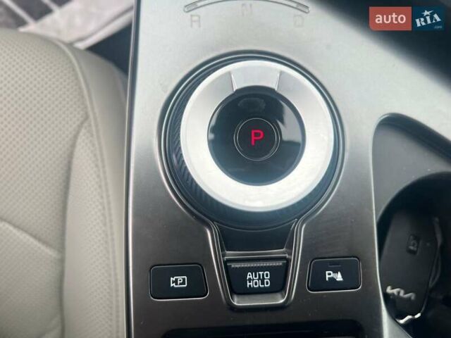 Чорний Кіа EV6, об'ємом двигуна 0 л та пробігом 59 тис. км за 25340 $, фото 26 на Automoto.ua