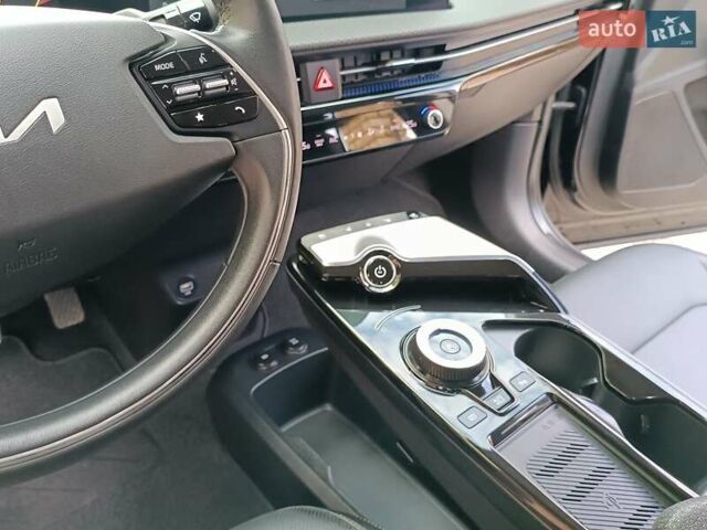 Черный Киа EV6, объемом двигателя 0 л и пробегом 104 тыс. км за 28550 $, фото 45 на Automoto.ua