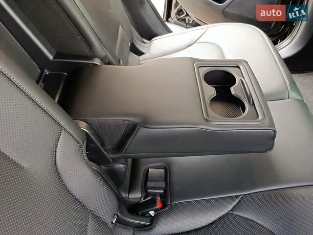Черный Киа EV6, объемом двигателя 0 л и пробегом 104 тыс. км за 28550 $, фото 65 на Automoto.ua