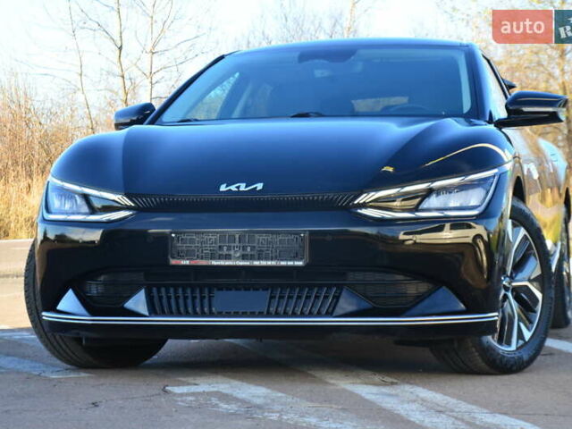 Черный Киа EV6, объемом двигателя 0 л и пробегом 79 тыс. км за 25450 $, фото 23 на Automoto.ua