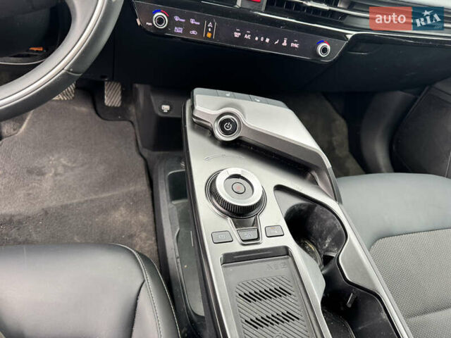 Черный Киа EV6, объемом двигателя 0 л и пробегом 123 тыс. км за 18900 $, фото 26 на Automoto.ua