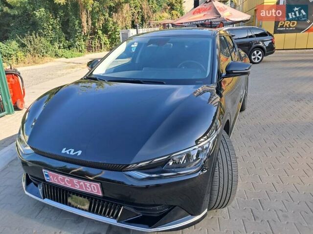 Черный Киа EV6, объемом двигателя 0 л и пробегом 53 тыс. км за 23950 $, фото 1 на Automoto.ua