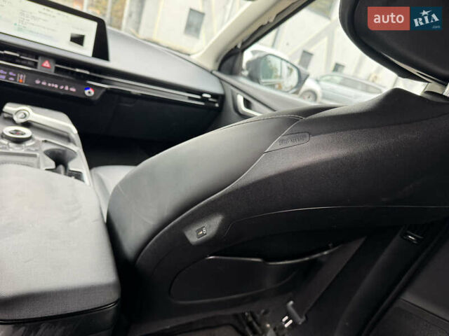 Черный Киа EV6, объемом двигателя 0 л и пробегом 123 тыс. км за 18900 $, фото 32 на Automoto.ua