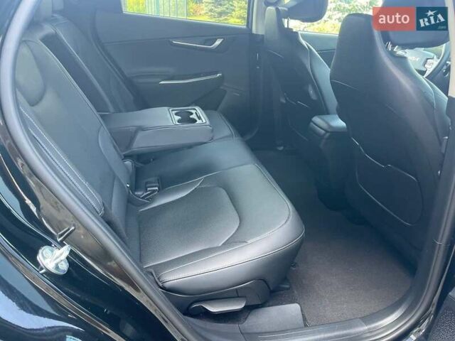 Черный Киа EV6, объемом двигателя 0 л и пробегом 55 тыс. км за 25700 $, фото 93 на Automoto.ua
