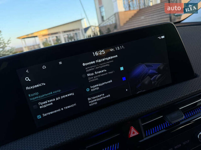 Черный Киа EV6, объемом двигателя 0 л и пробегом 59 тыс. км за 25799 $, фото 55 на Automoto.ua