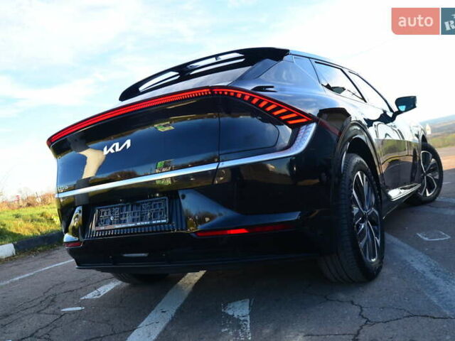 Черный Киа EV6, объемом двигателя 0 л и пробегом 79 тыс. км за 25450 $, фото 26 на Automoto.ua