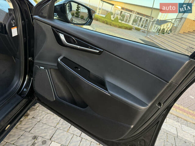 Черный Киа EV6, объемом двигателя 0 л и пробегом 59 тыс. км за 25799 $, фото 45 на Automoto.ua