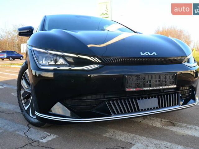 Черный Киа EV6, объемом двигателя 0 л и пробегом 79 тыс. км за 25450 $, фото 2 на Automoto.ua
