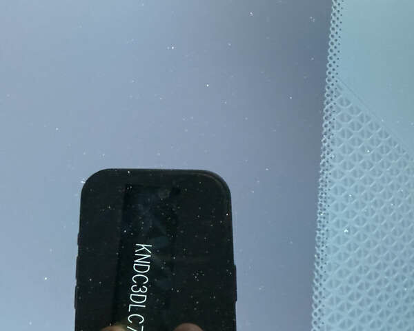 Черный Киа EV6, объемом двигателя 0 л и пробегом 129 тыс. км за 25555 $, фото 56 на Automoto.ua