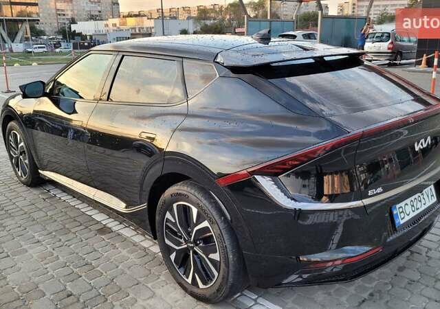 Черный Киа EV6, объемом двигателя 0 л и пробегом 51 тыс. км за 27400 $, фото 4 на Automoto.ua
