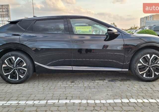 Черный Киа EV6, объемом двигателя 0 л и пробегом 51 тыс. км за 27200 $, фото 6 на Automoto.ua