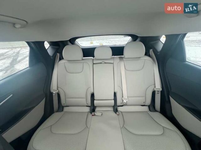 Чорний Кіа EV6, об'ємом двигуна 0 л та пробігом 59 тис. км за 25340 $, фото 31 на Automoto.ua