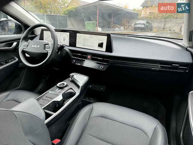 Черный Киа EV6, объемом двигателя 0 л и пробегом 123 тыс. км за 18900 $, фото 38 на Automoto.ua