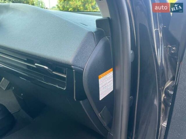 Черный Киа EV6, объемом двигателя 0 л и пробегом 55 тыс. км за 25700 $, фото 62 на Automoto.ua