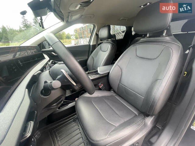Чорний Кіа EV6, об'ємом двигуна 0 л та пробігом 59 тис. км за 25500 $, фото 114 на Automoto.ua