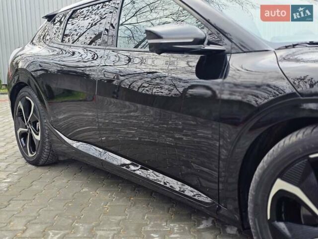 Черный Киа EV6, объемом двигателя 0 л и пробегом 55 тыс. км за 25500 $, фото 46 на Automoto.ua