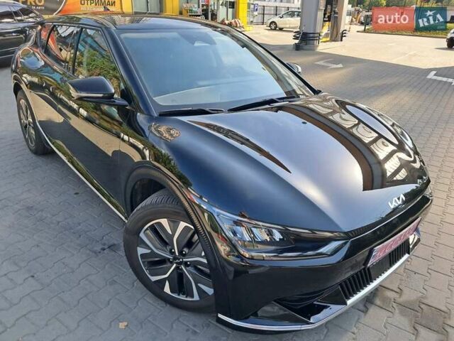 Черный Киа EV6, объемом двигателя 0 л и пробегом 52 тыс. км за 24500 $, фото 7 на Automoto.ua