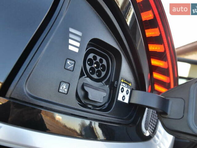 Черный Киа EV6, объемом двигателя 0 л и пробегом 79 тыс. км за 25450 $, фото 51 на Automoto.ua