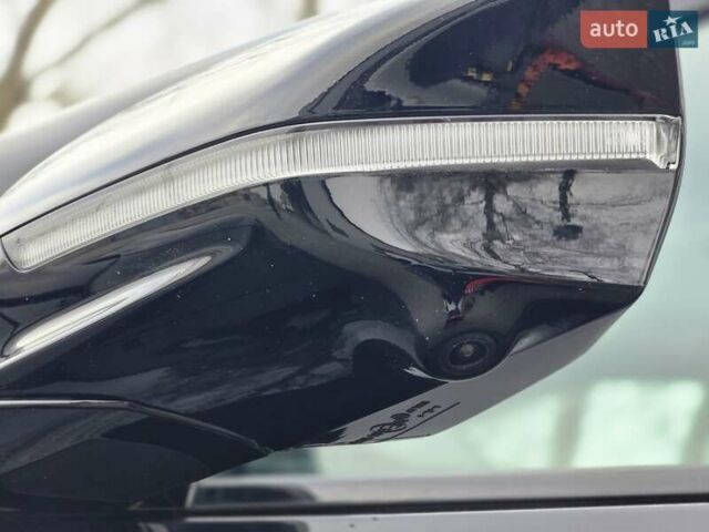 Черный Киа EV6, объемом двигателя 0 л и пробегом 55 тыс. км за 25500 $, фото 27 на Automoto.ua